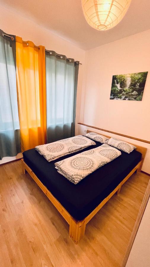 Blue Sun Apartment Ljubljana Bagian luar foto