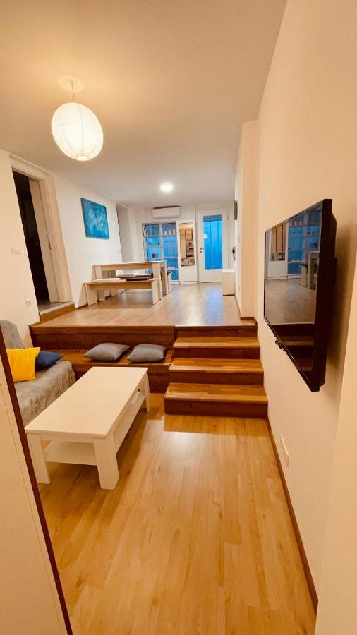 Blue Sun Apartment Ljubljana Bagian luar foto